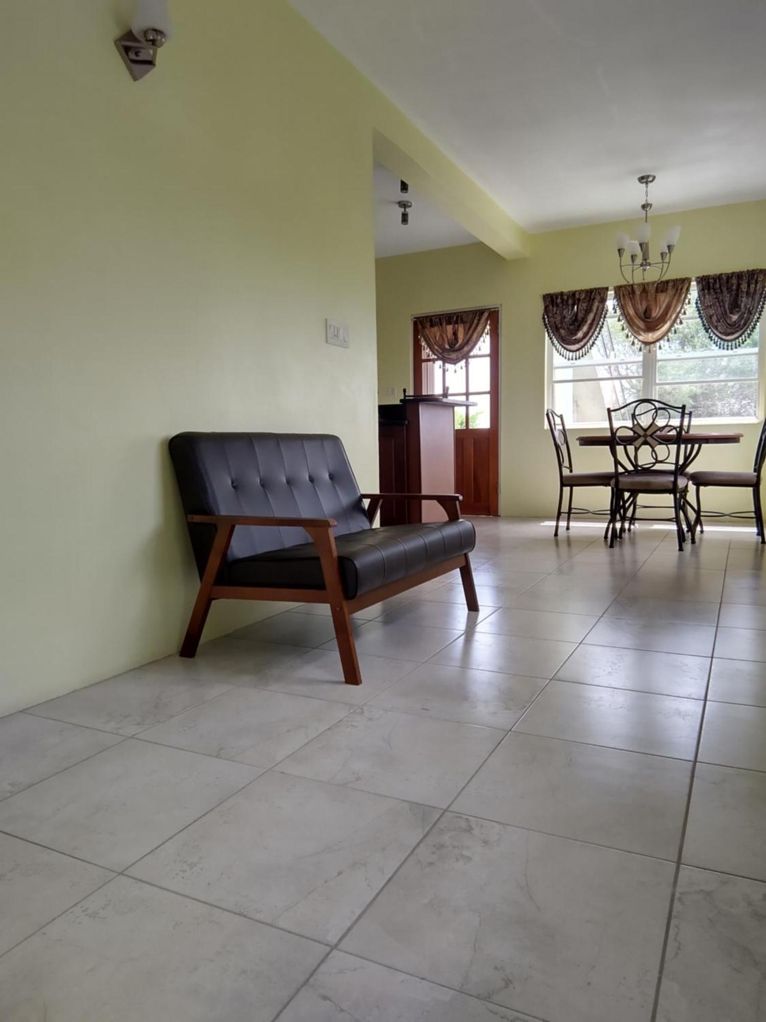 Zeus Estate Guesthouse St. John's Rum bild
